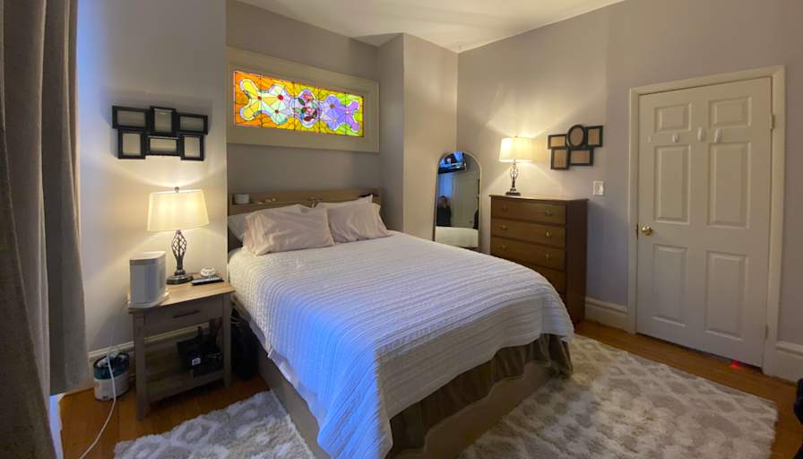 Victoria's room