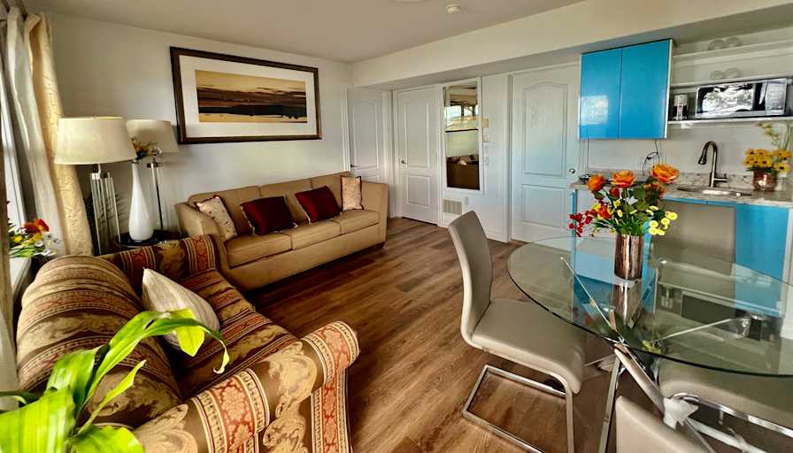 Xiaoye ( Zoe)'s room