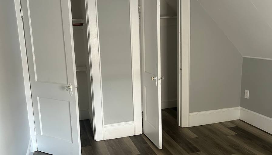 Khaliyah's room