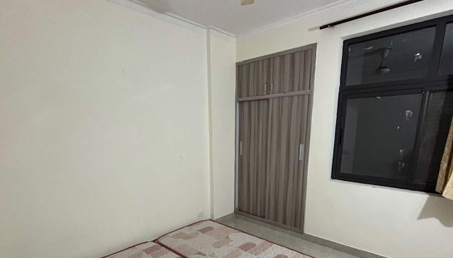 Utkarsh gaur's room