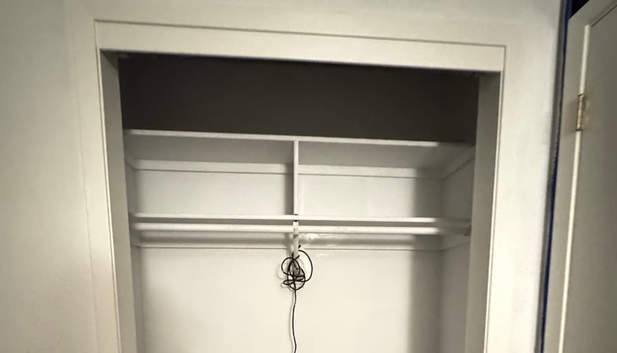 IJ's room