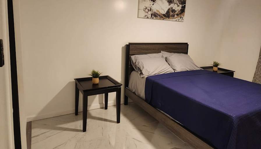 Tee's room