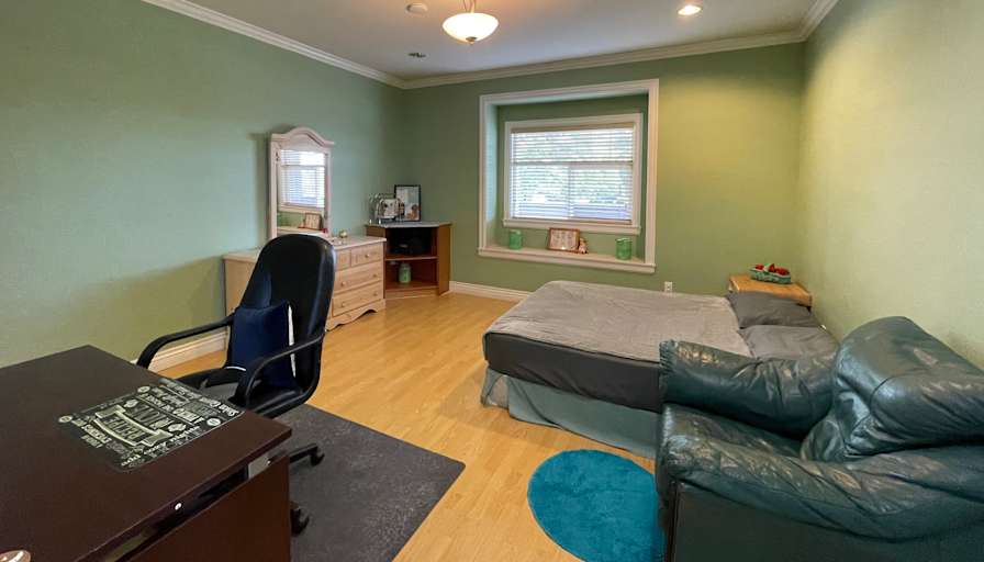Mei's room