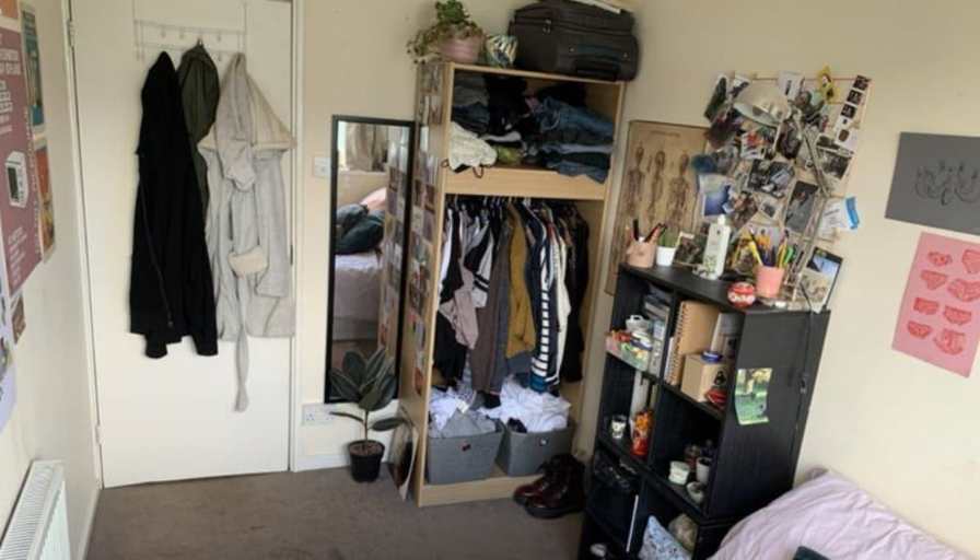 Christos's room