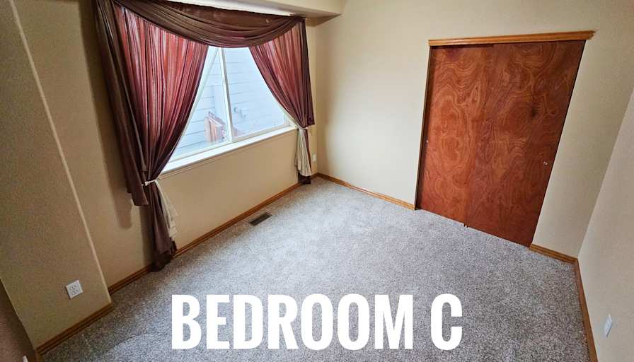 HomeCrew's room