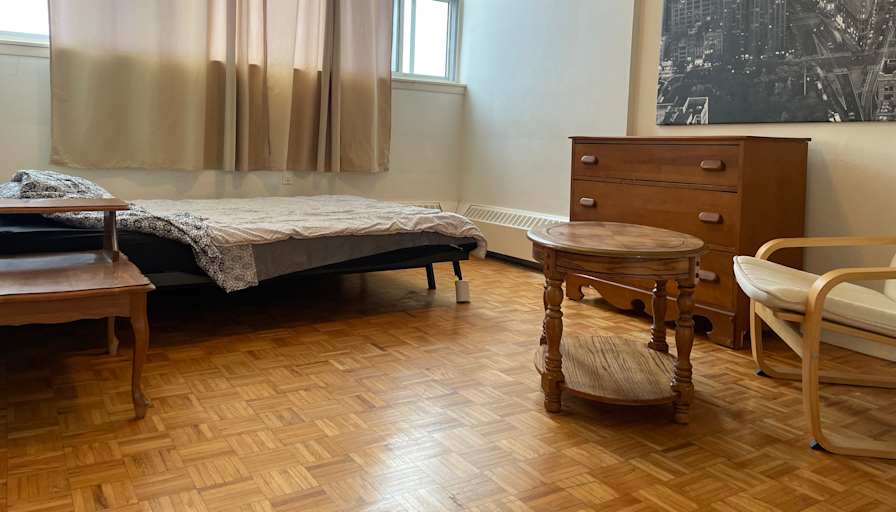 Ron's room