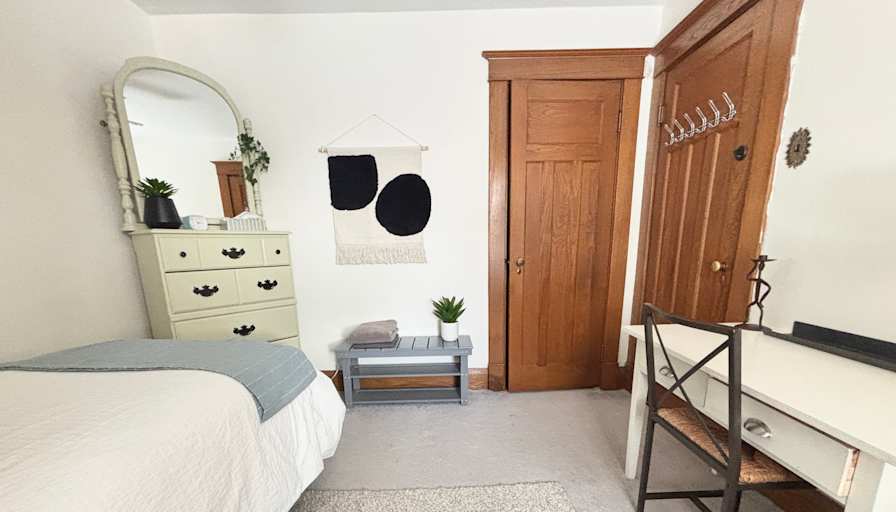 Jennie's room