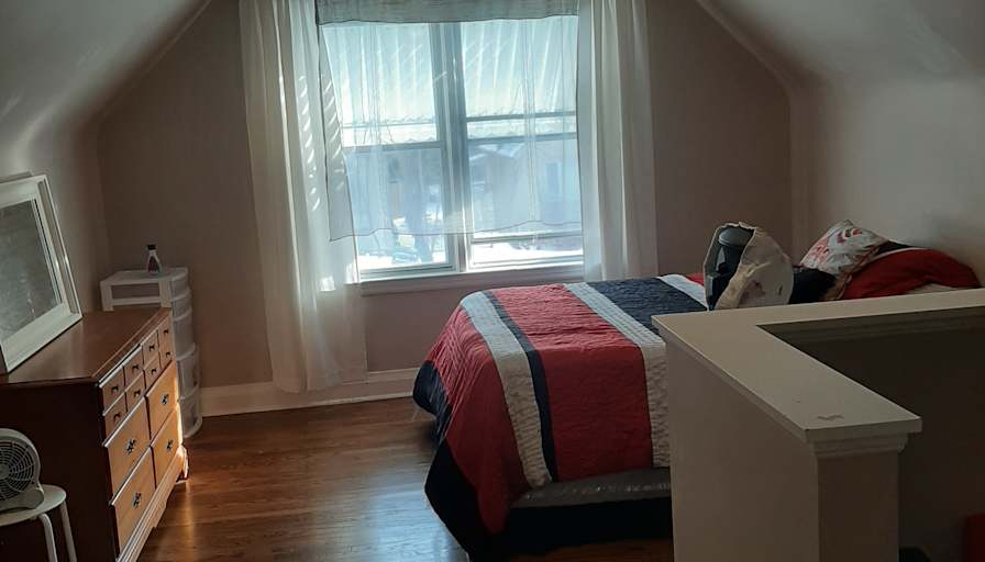 Paulette's room