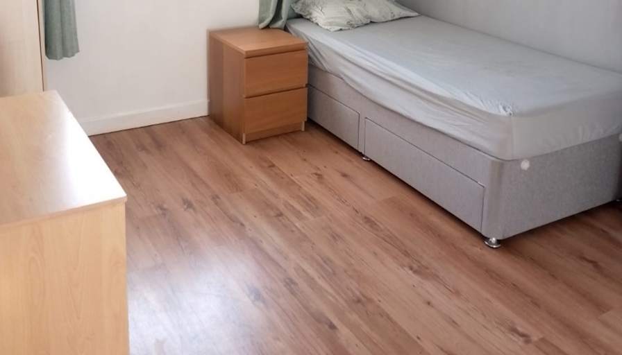 THS's room