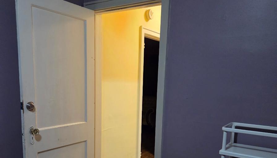 Jeus's room