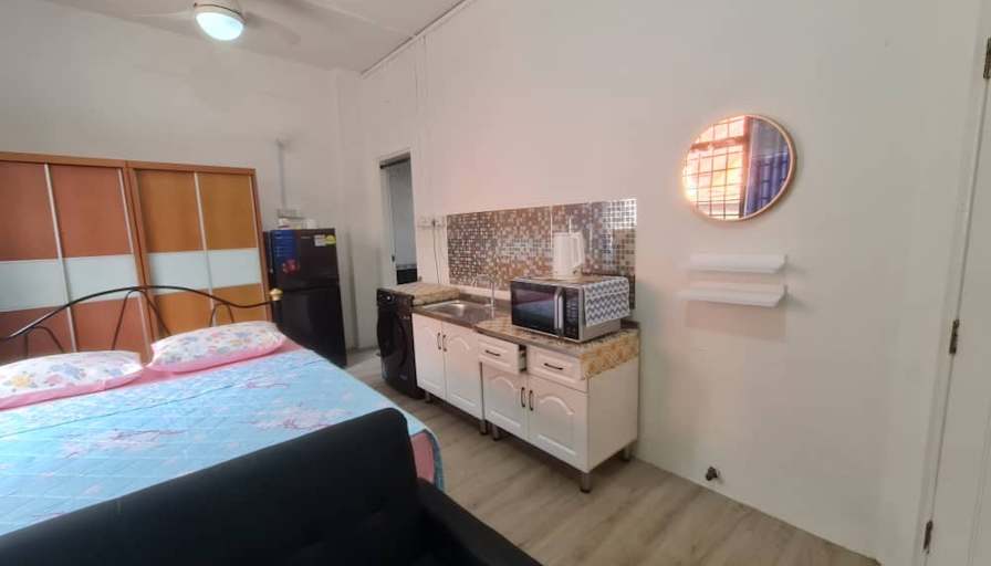 Roomy's room
