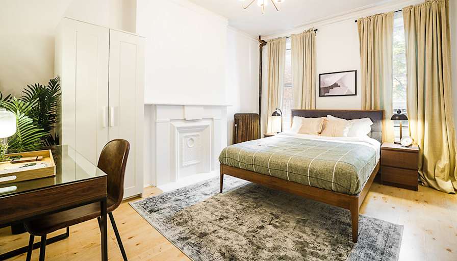 Sam June's room