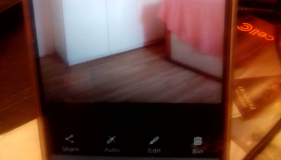 HOWZIT's room