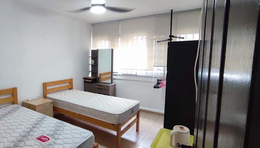 mofad's room