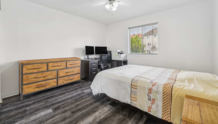 Max's room