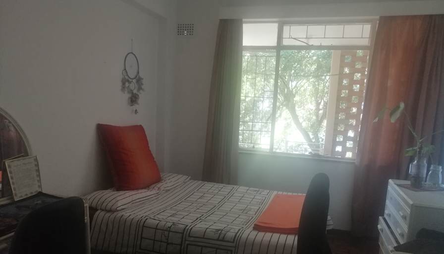 Sandy's room
