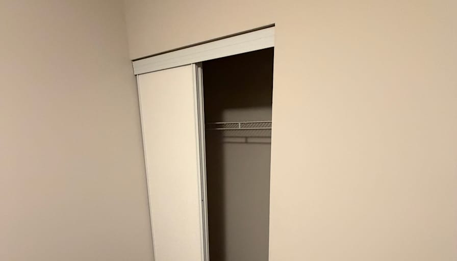 Brandon Constantin's room