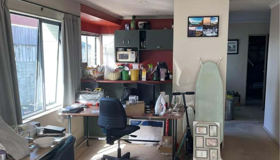 Donna's room