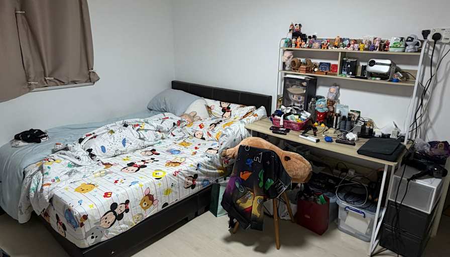Henry Ang's room
