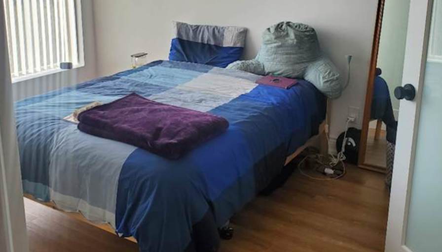 Naomi's room