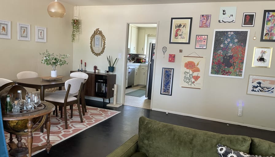 Jennifer's room