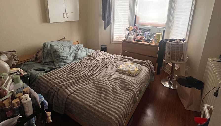 Ozlem's room