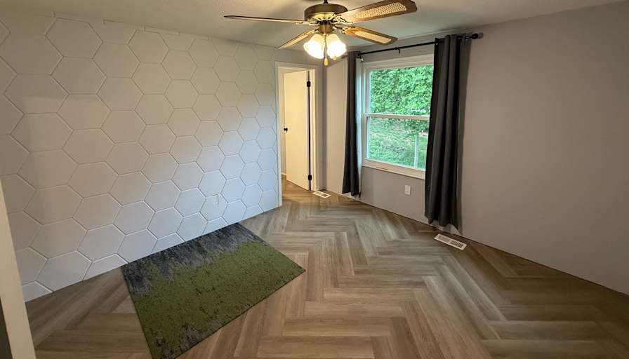 Darren's room
