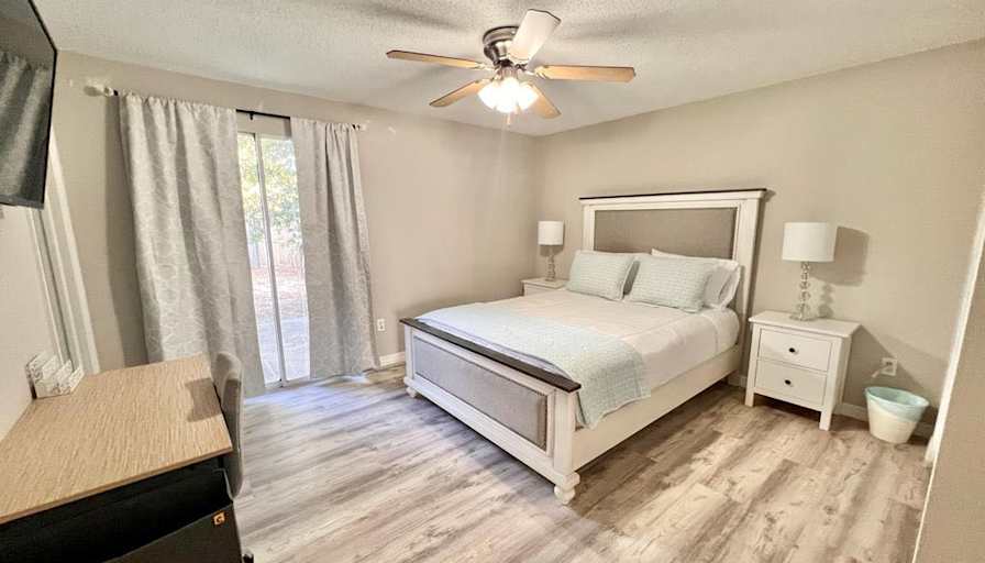 Julio's room