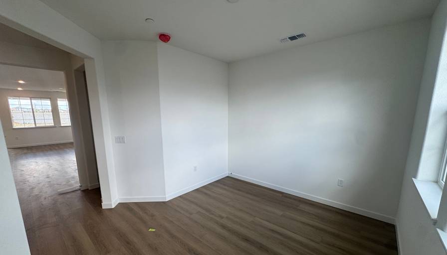 Mehrdad's room