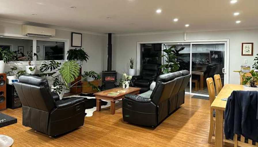 Tony's room