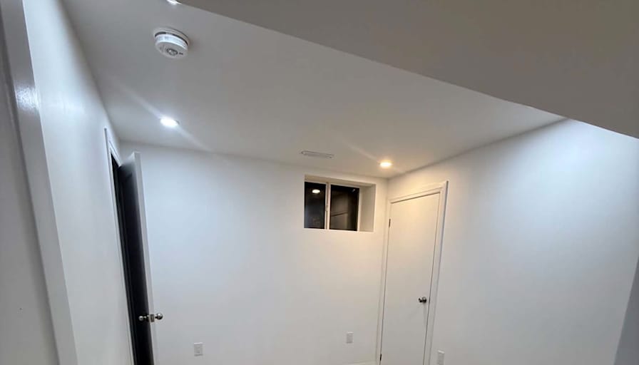 Saida's room