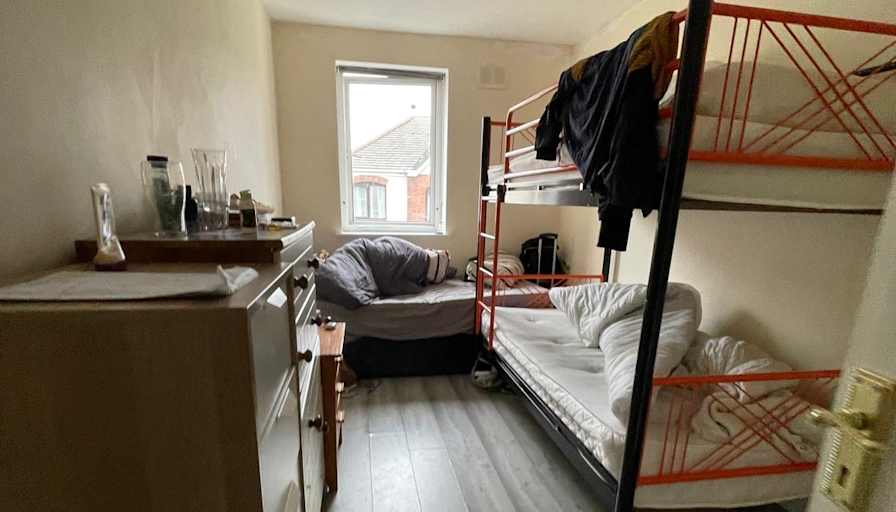 Sebastián's room