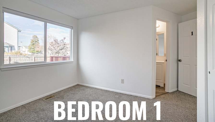 HomeCrew's room