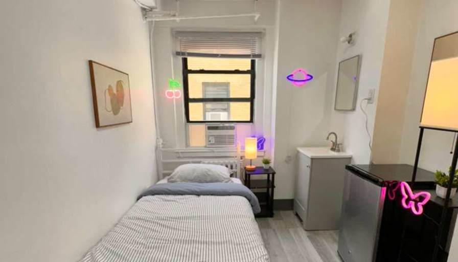 Rose Tekcan's room