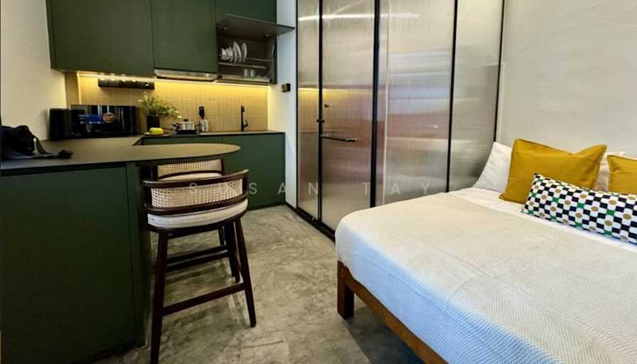 Chiew Hui's room