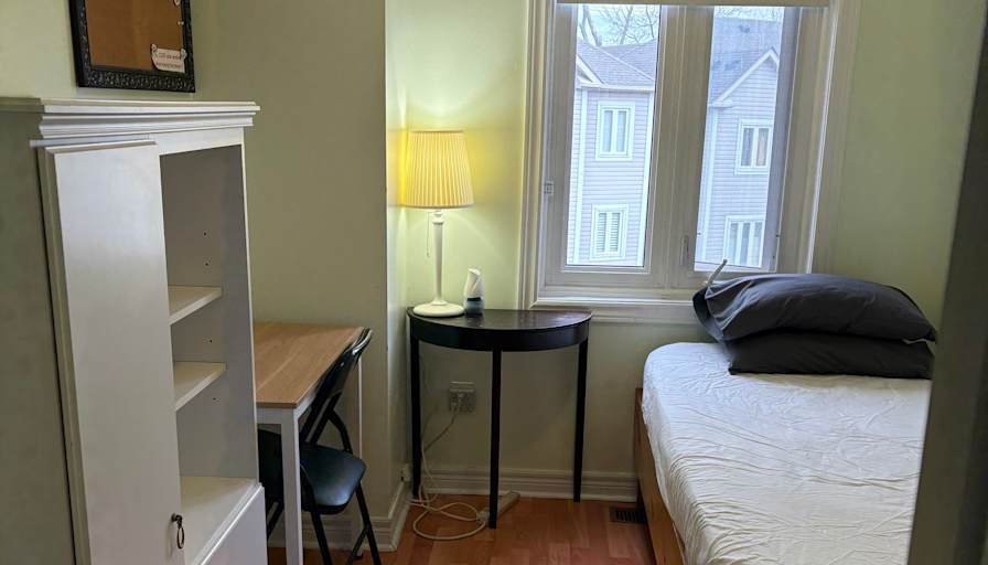 Chantal's room