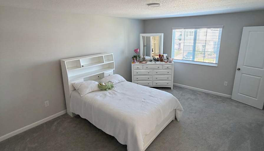 Juliana's room