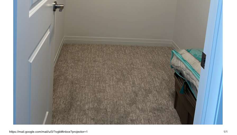 Gemma De's room