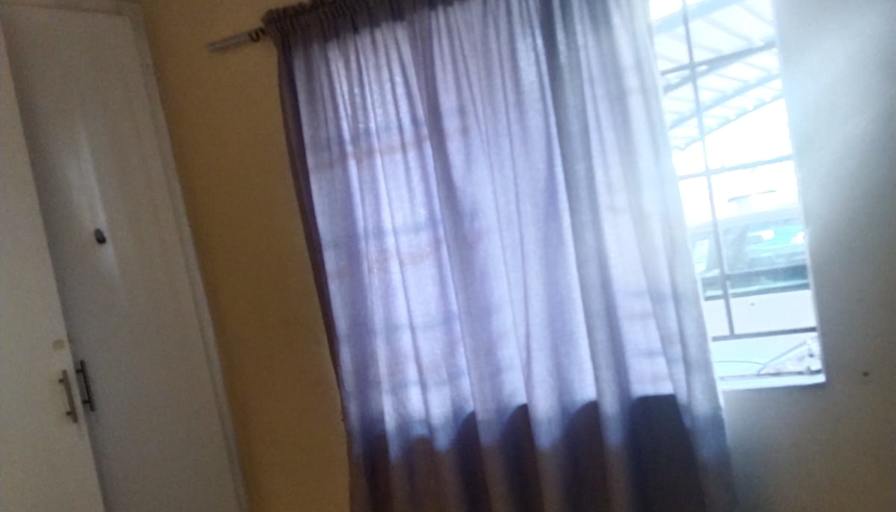 maxwell's room
