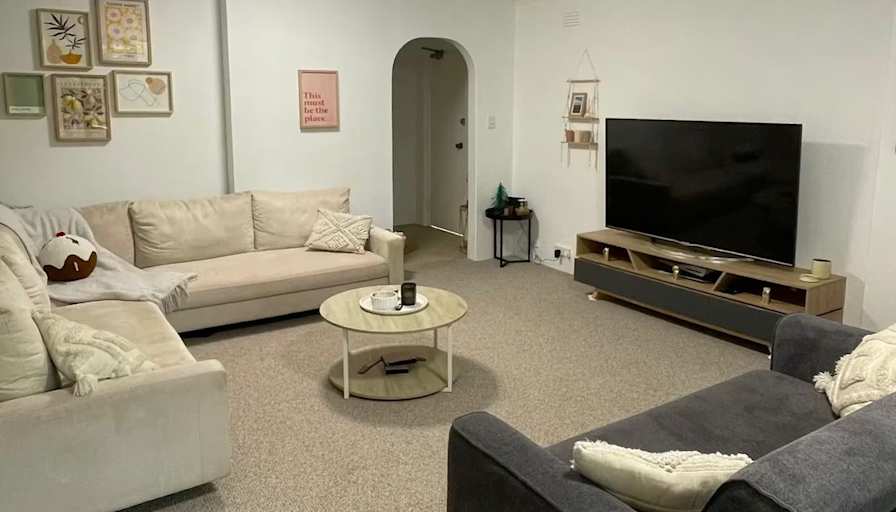 Jeanette's room