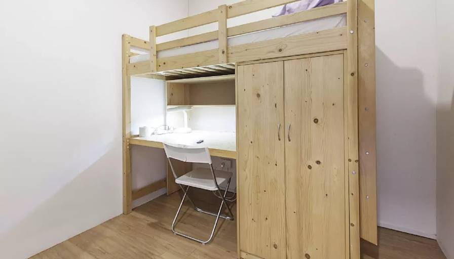 Roomy's room