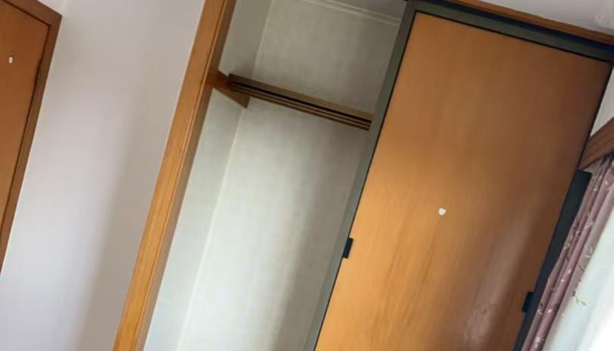 paul's room