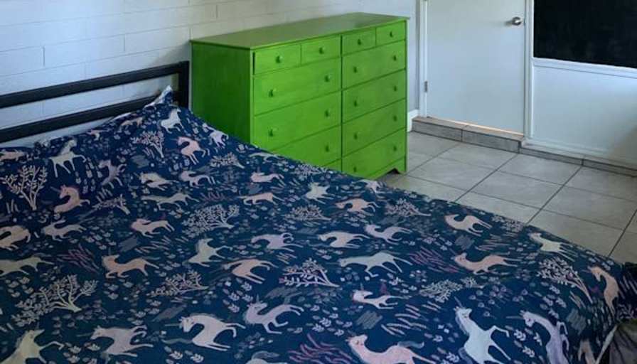 Lor's room
