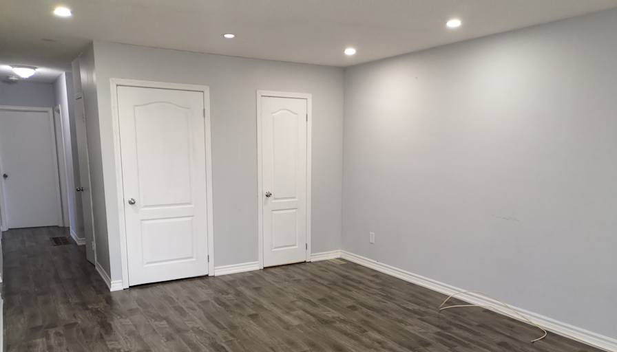 Aamir's room