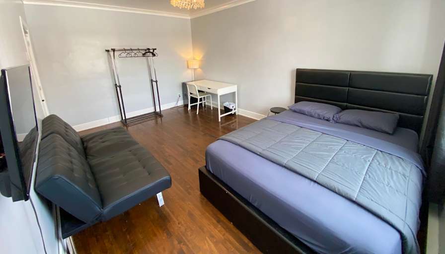 Mamoun's room