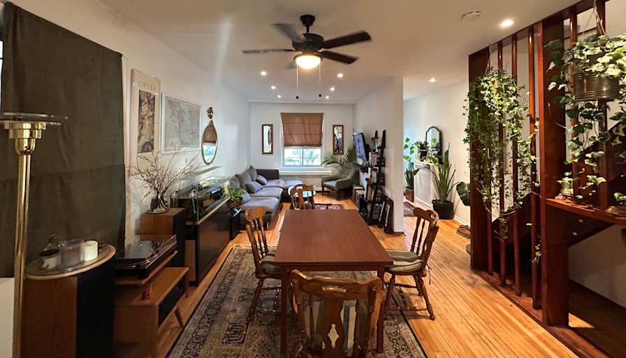 Marcus Karastamatis's room