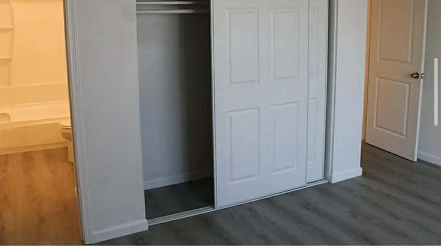 Eva's room