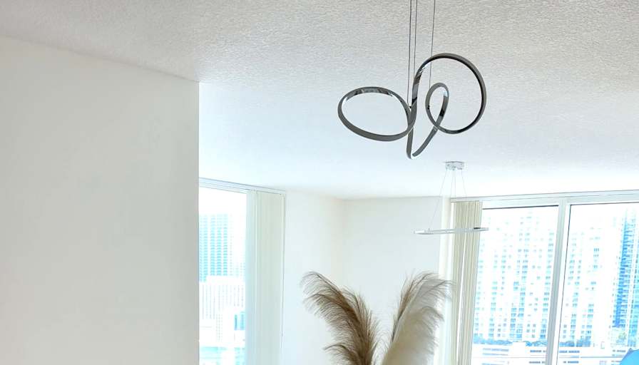 Mauricio's room