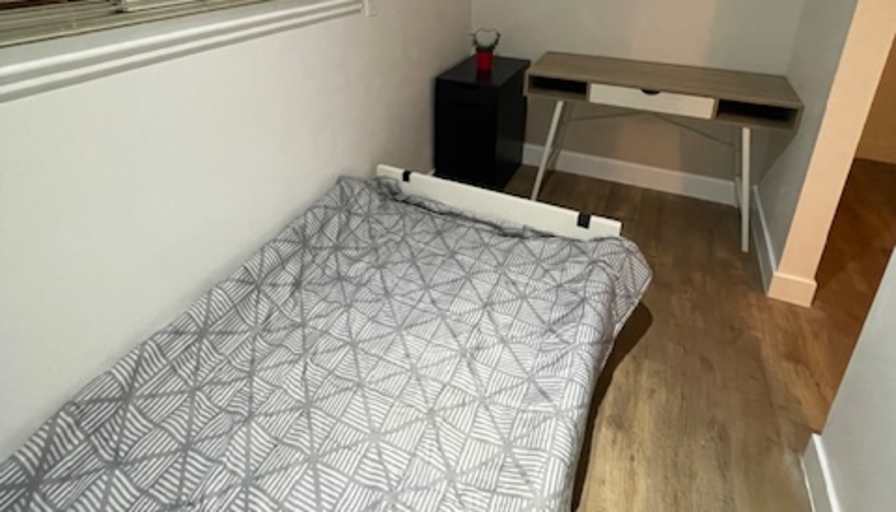 Neda's room