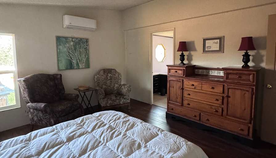 Sara Anderson's room